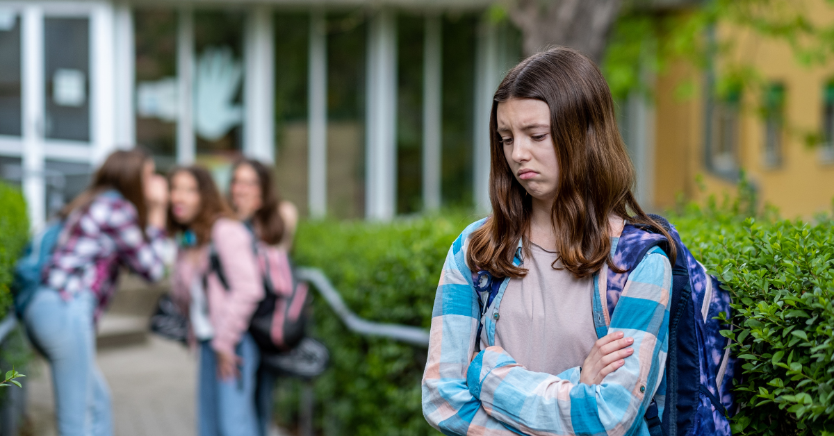 Helping Teens Overcoming Peer Pressure: 3 Essential Tips