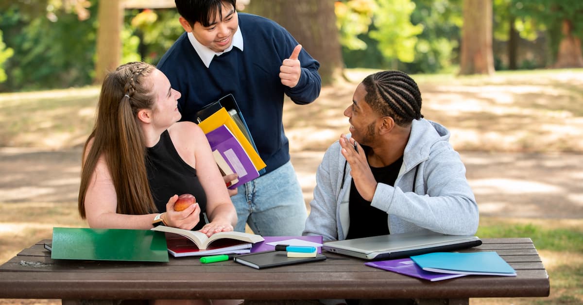 How to Choose the Right High School for Your Child: 5 Key Tips for Parents