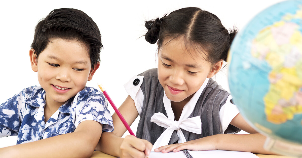 Your Roadmap to Global Education: 5 Essential Study Abroad Requirements