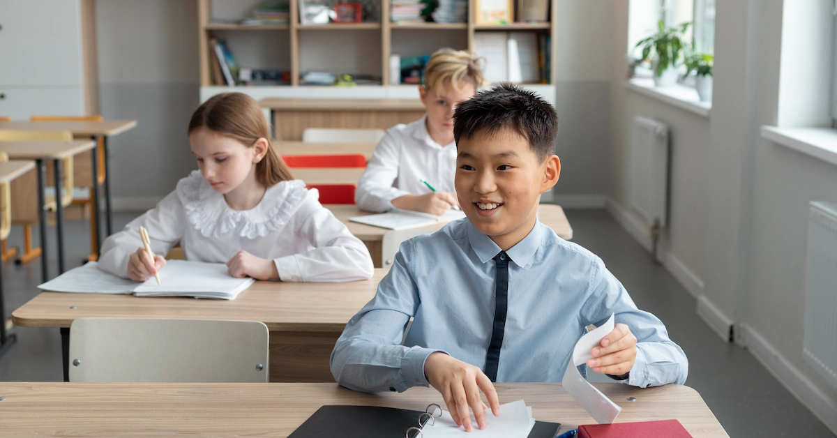 Kurikulum Nasional dan Internasional: Mana yang Tepat Bagi Anak?